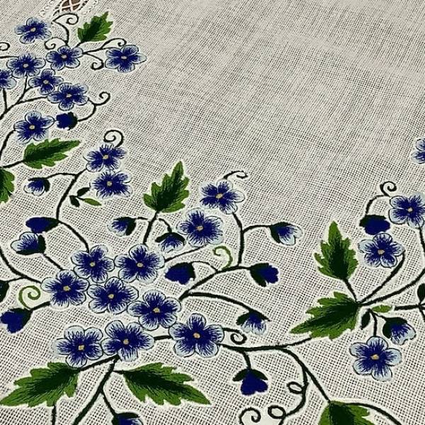 Mavi Kaneviçe İşlemeli Masa Örtüsü -160*260 cm