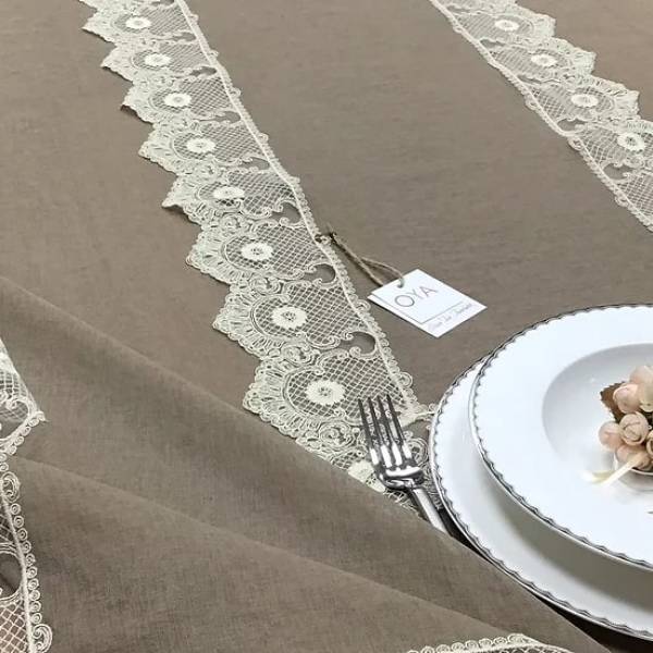 Bej Dantelli Kahverengi Zemin Masa & Ranır set -160*260 cm
