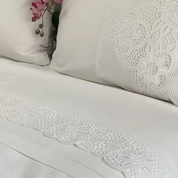 Beyaz İş Detaylı Pamuklu Pike Takımı - 6 parça