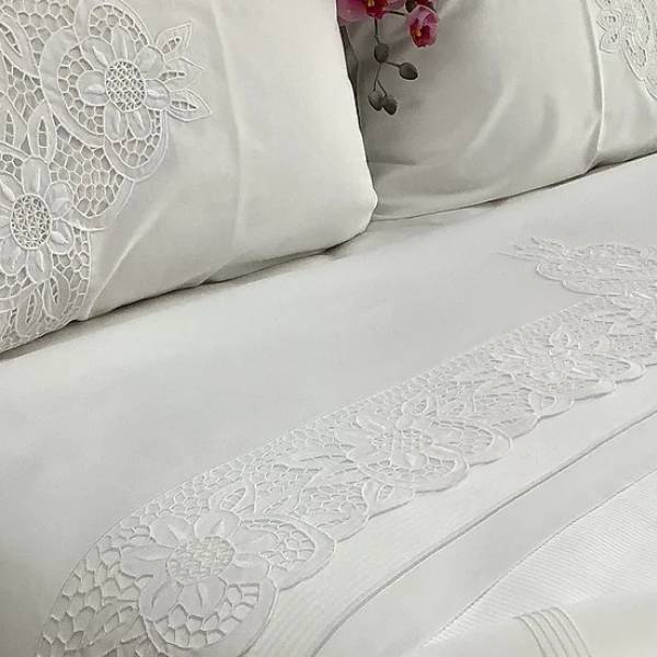 Beyaz İş Detaylı Pamuklu Pike Takımı - 6 parça